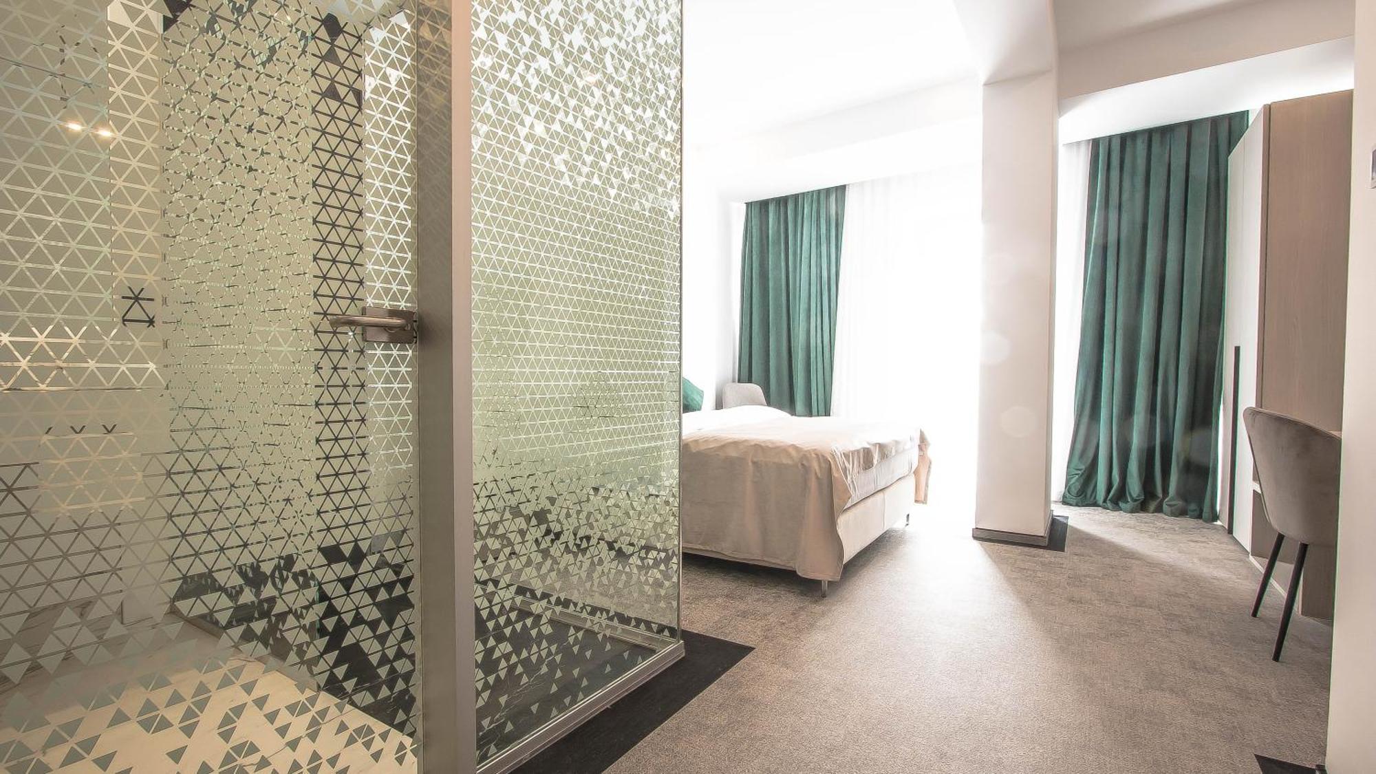 Central Carol Aparthotel 2 Бухарест Экстерьер фото